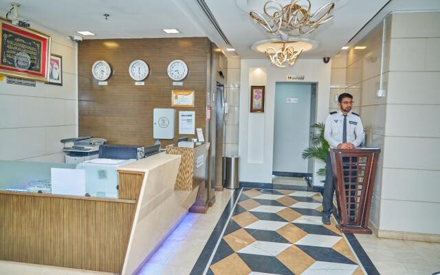 Сlick Square Hotel