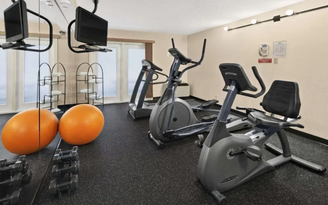 Travelodge Suites by Wyndham Halifax Dartmouth
