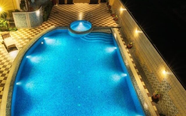 Corbett D Resort