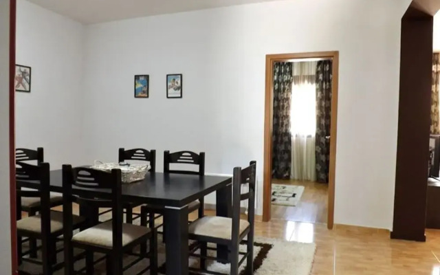 Center Budva Holiday Home