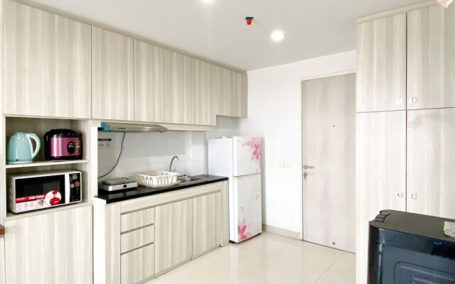 Cozy And Spacious Studio Room Azalea Suites Apartment