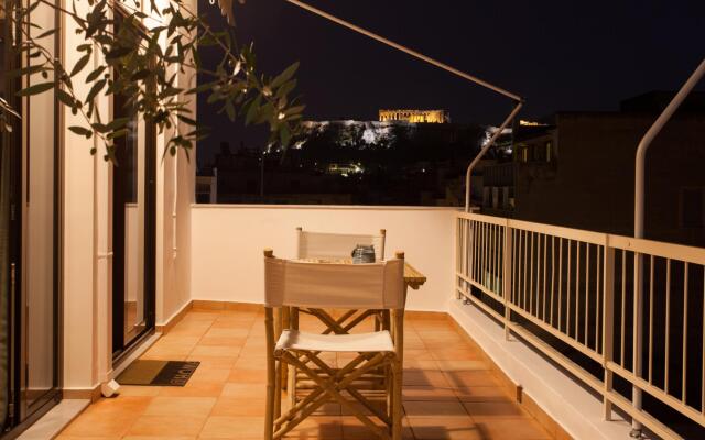 Explore Nightlife Near an Apartment With an Acropolis View