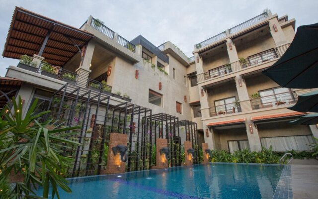 Le Chanthou Boutique