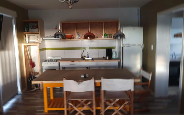 al pie de las sierras en villa del lago