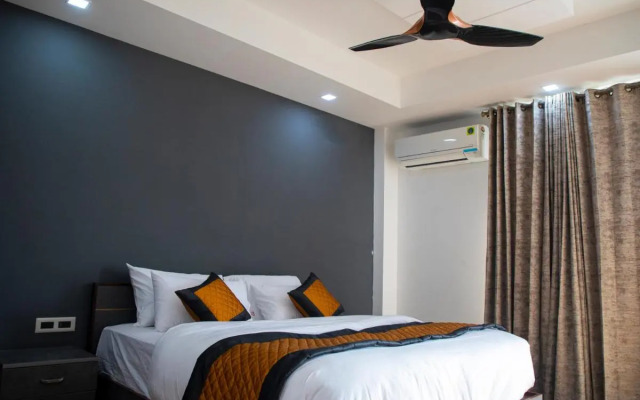 Dev Royale Hotel