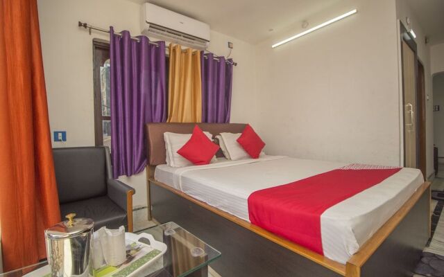 OYO 27984 Hotel Debdutta