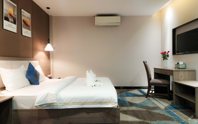 Sunshine Hotel