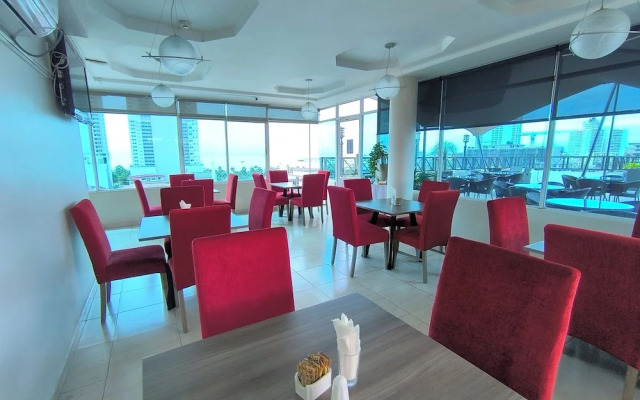 Hotel Bahia Suites