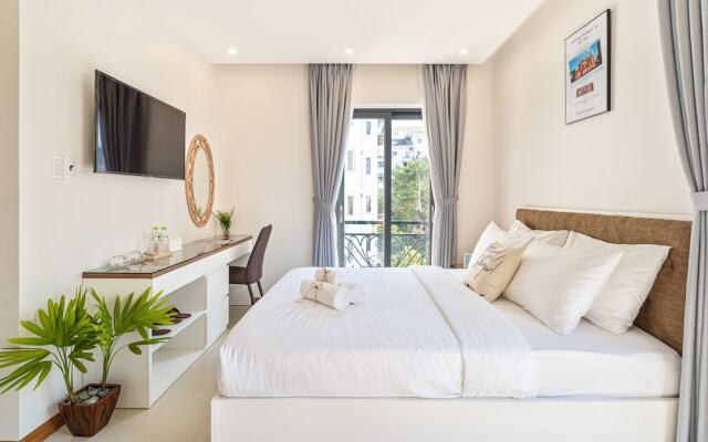 The Royal Hotel Apartment - Phu My Hung