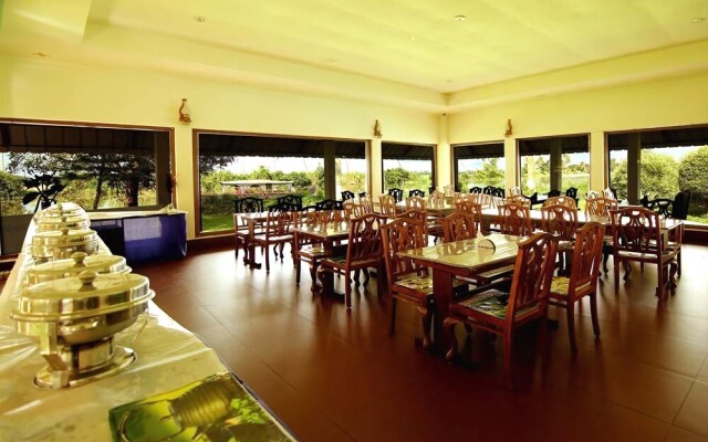 Manor Backwater Resort