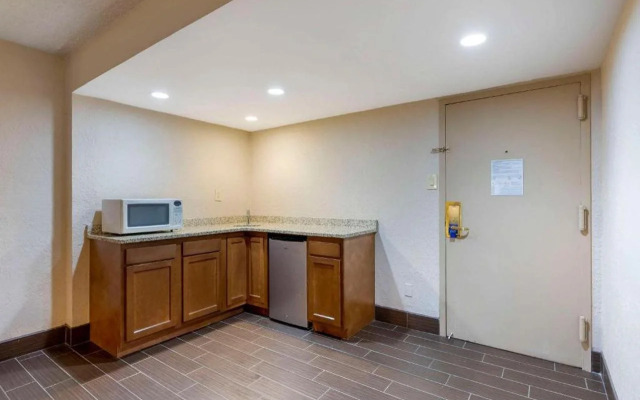 Comfort Inn St. Louis - Westport Event Center