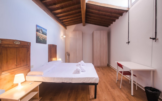 Lovely 4BD Apt 3min Walk to Ponte Vecchio