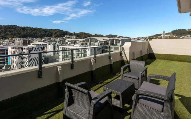 Oaks Wellington Hotel