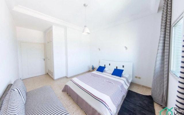 The Perfect View 2bds apt in Heart of Marsa Plage