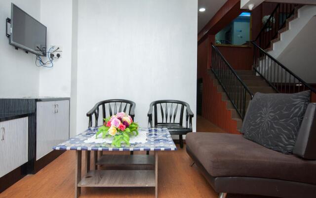 OYO 881 Bintang Square Hotel