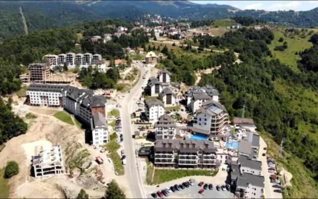 Apartment Sunny Valley Milmari S-9