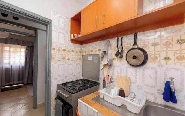 Lux Suites Bida Furnished Apartments