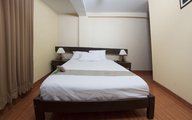 Yucay Plaza Inn