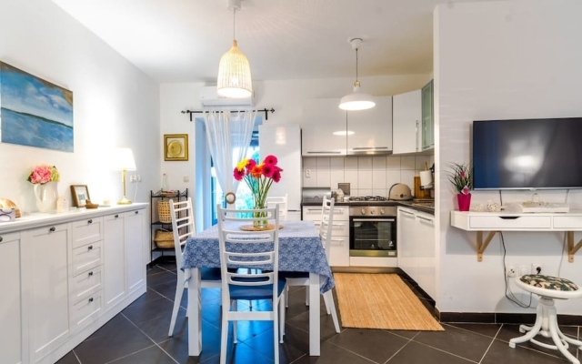 Holiday house Vjerocka - with pool : Donji Humac, Island Brac