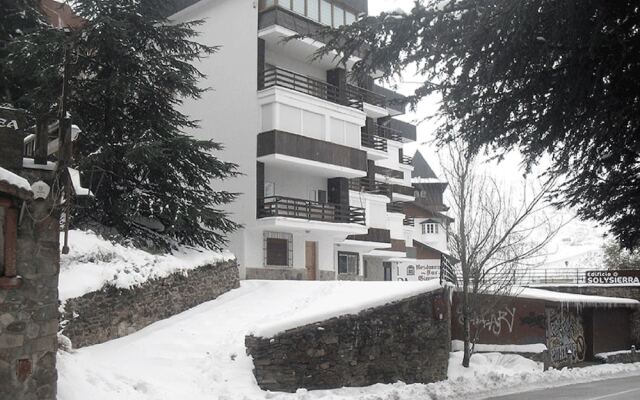 200 Meters From The Fully Equipped Ski Lifts And Wifi