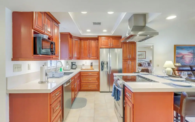 Spacious Condo w/ Mtn Views in Palm Desert!