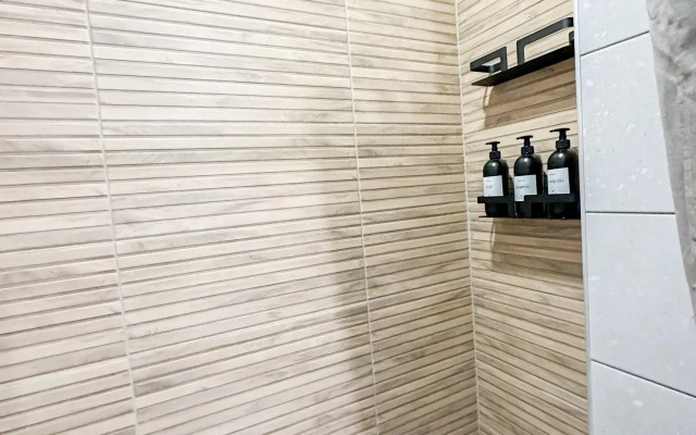 Метры в центре на улице Марата 34