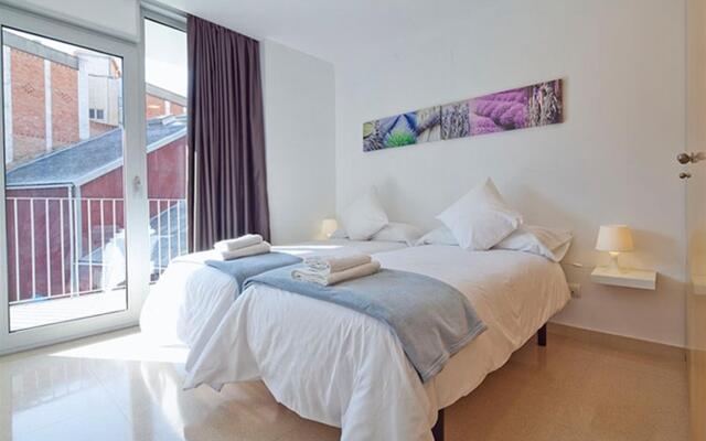 Charmsuites Nou Rambla Apartments