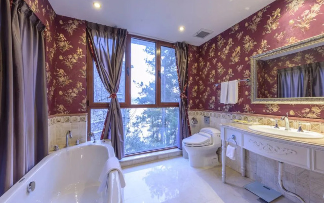 Qiandao Hu Kirin Peninsula Resort Villa