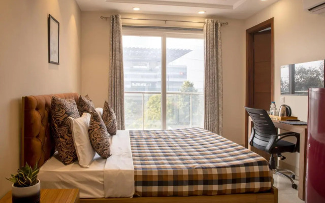 Perch Service Apartment-MG Road