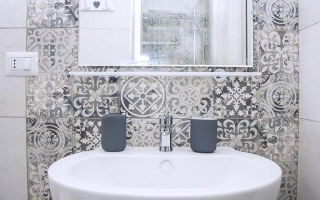 Gens Claudia, Vatican Luxury Apartments