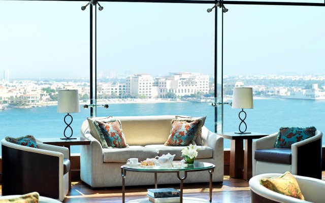 The Ritz-Carlton Abu Dhabi, Grand Canal