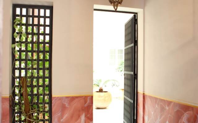 Duplex Karivu Gavídia