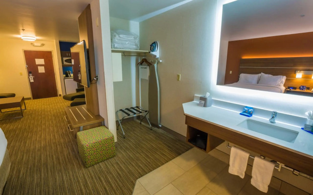 Holiday Inn Express Hotel & Suites Pasco-Tri Cities by IHG