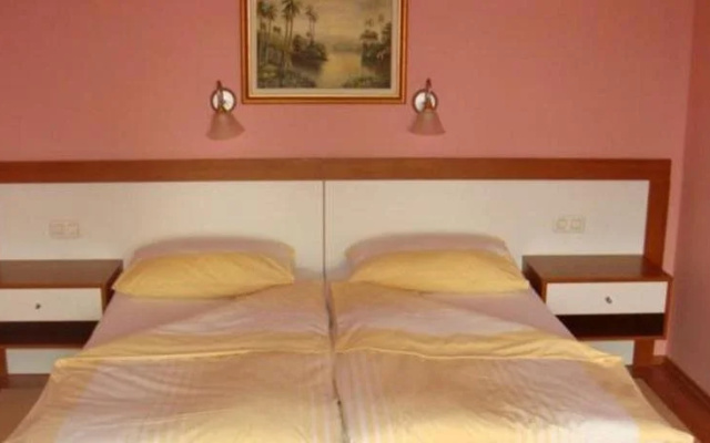 Delminium Hotel