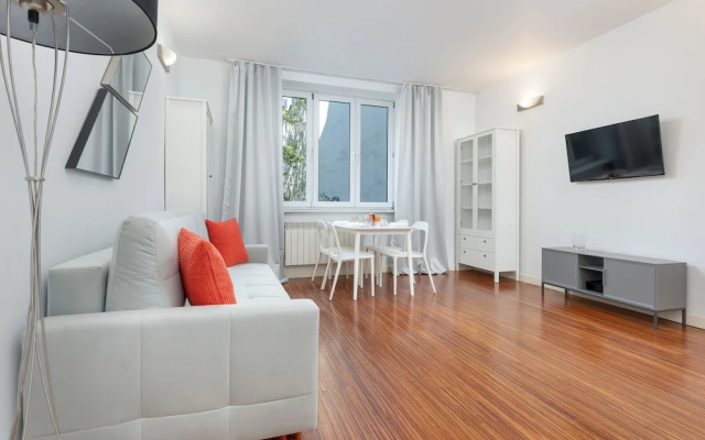 Rejtana Apartment Mokotów by Renters