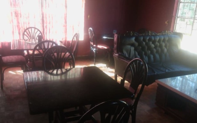Rose Wood Lounge