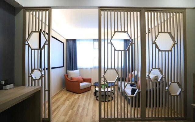 VX Hotel Jiangsu Taizhou Xinghua RT-Mart