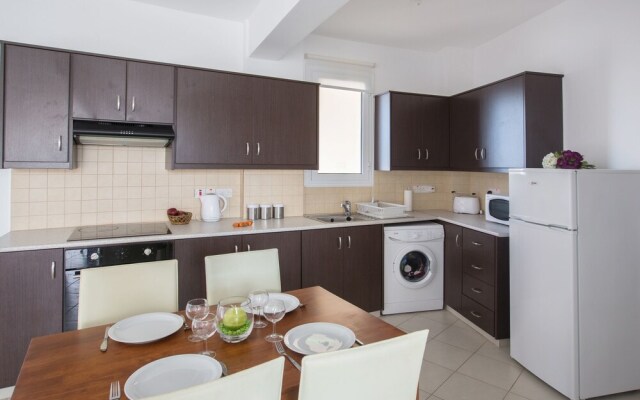 Cyprus Apartment Palm 208 Gold