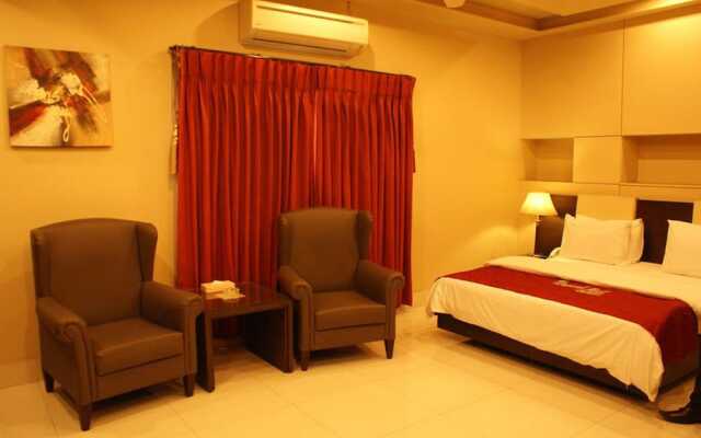 Grand Regent Hotel & Suites