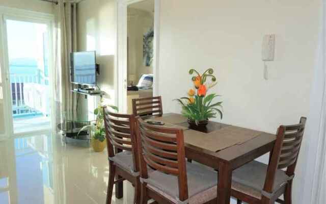 Mactan Seaside Apartments