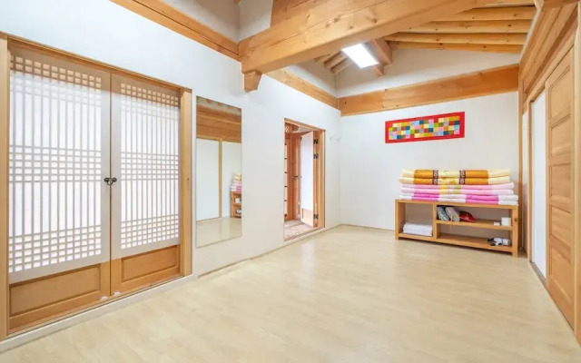 Gyeongju Wadamjung Hanok Pension