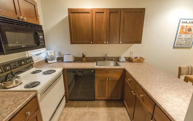 Sugarloaf Mountain Hotel