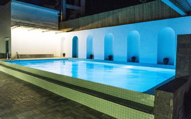 Meraki Oasis Hotel