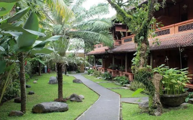 Sunti Ubud Resort and Villa
