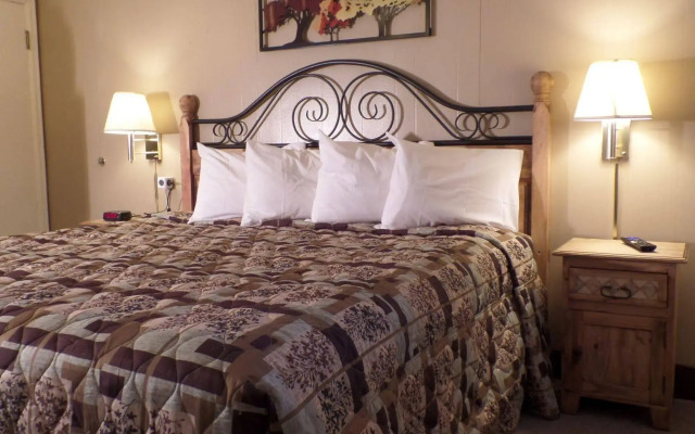 Peak To Peak Lodge