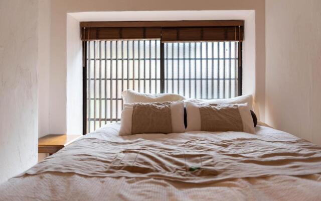 back alley residence Hibi