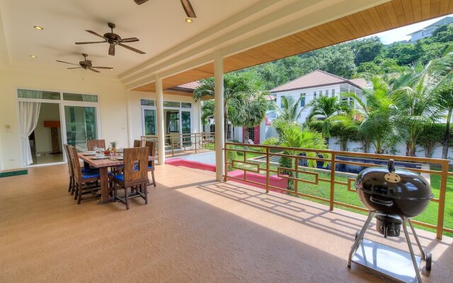 Seaview Tropical 3BR Pool Villa