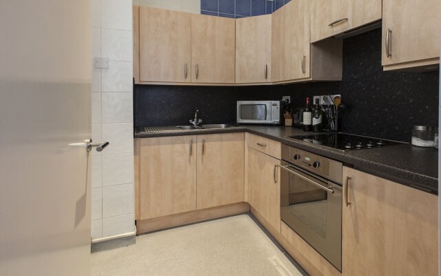 Large Convenient City Centre Apartment