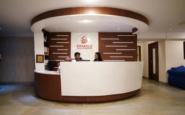 Emarald Hotel Calicut