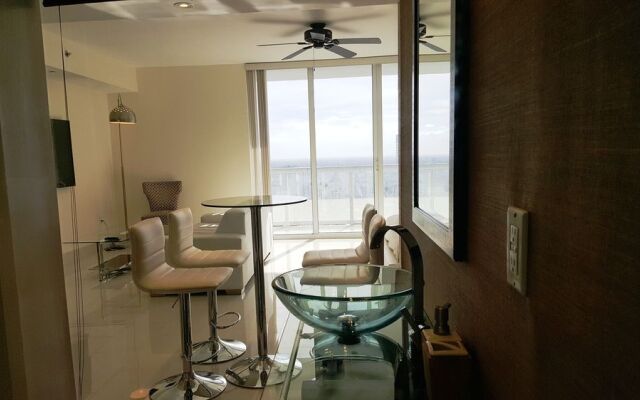 Luxury Apartments at 50 Biscayne